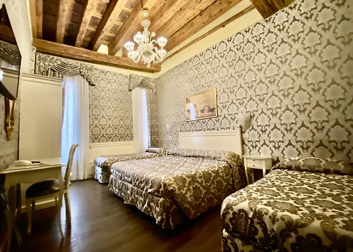 Hotel Bridge Venise
